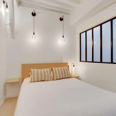 Appartement Elegant -2br-4p- Le Marais Parijs